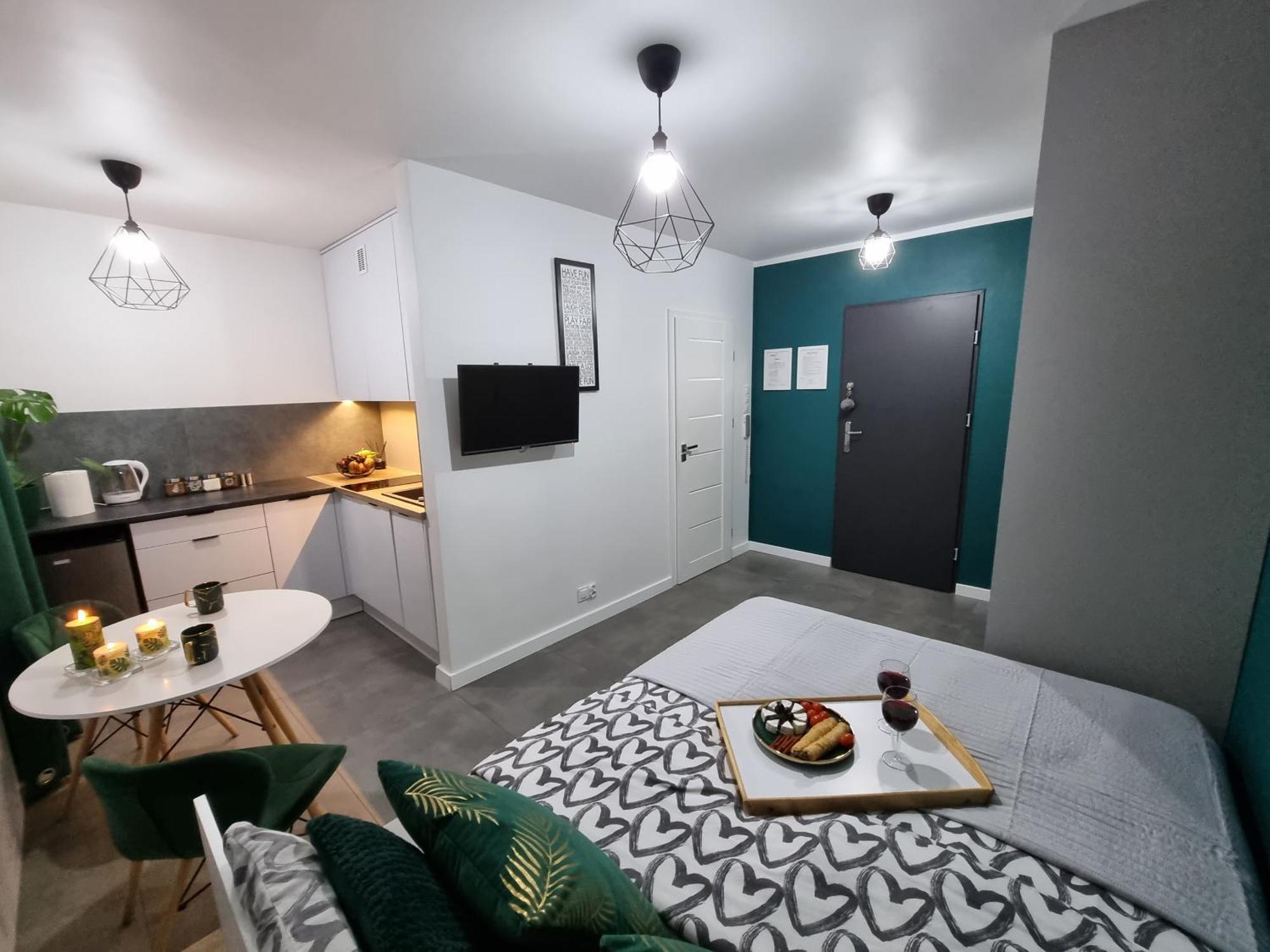 Apartment 13 Kawalerka Szmaragdowa