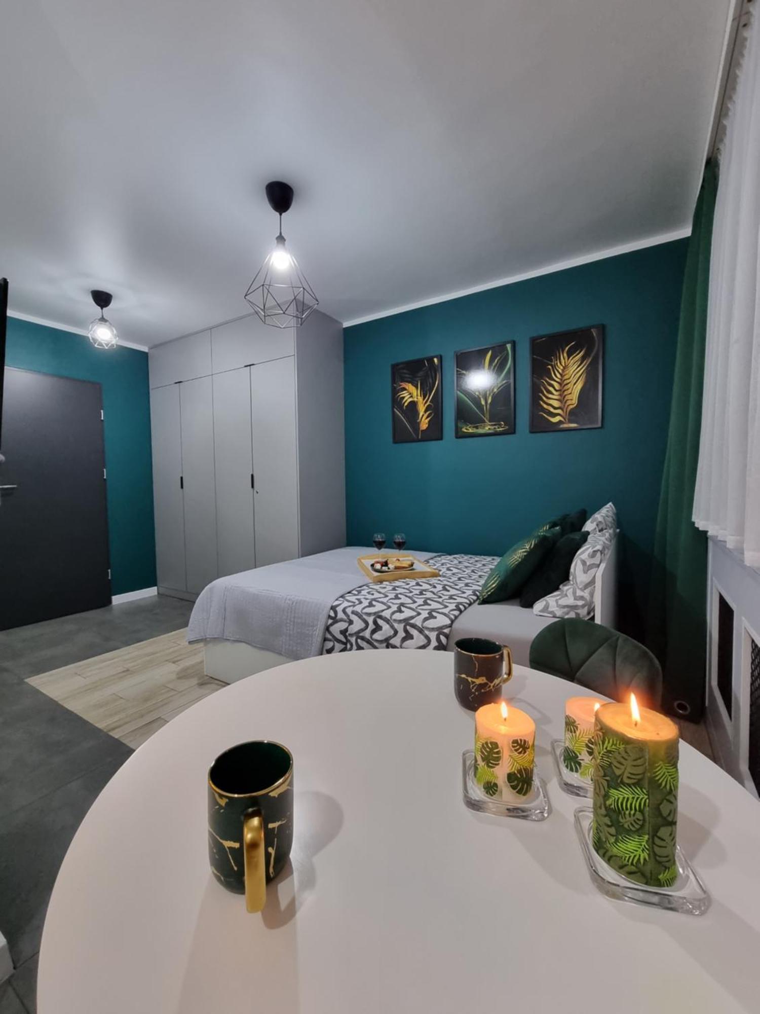 Apartment 13 Kawalerka Szmaragdowa